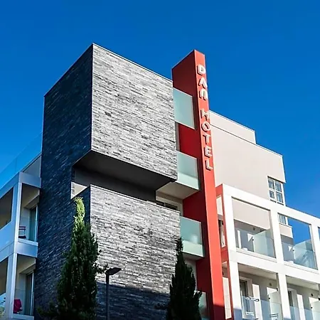 Dan Hotel